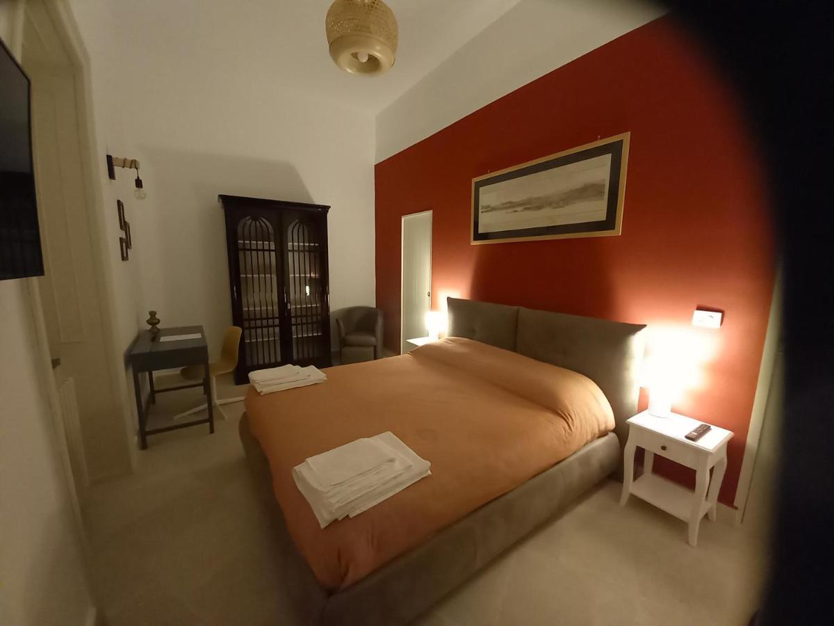 Le Petit Palais - Naples Bed and Breakfast Eksteriør billede
